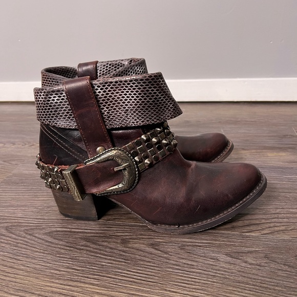 Freebird by Steven Shoes - Freebird Shoes Women’s Size 7 Shena Ankle Boots Cognac Brown Leather Straps